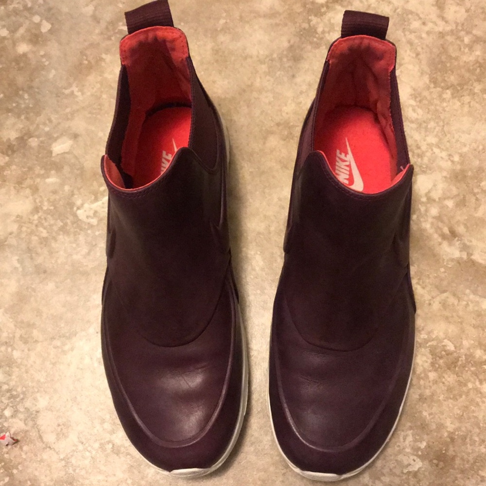 Maroon Nike Air Max Thea Mid